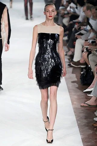Look 12